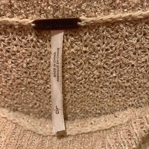 EUC  Free People Edessa Off-Shoulder cotton blend Beige Sweater for Women Sz L - Picture 14 of 14